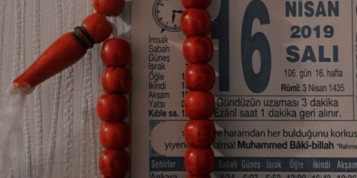 Takvim Yaprağı /  Sultan  Gizem Koçak