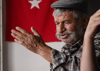 Haller / Hacer Taner Bulut