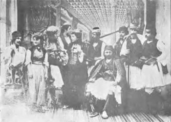 Türk Tiyatrosunun Tarihsel Gelişimi / Hasan Ali Çölük