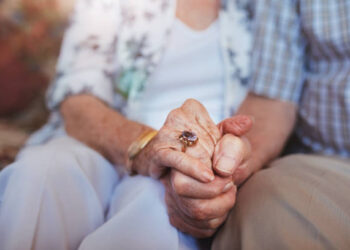 Ömrümsün / Sevgi Bacıoğlu