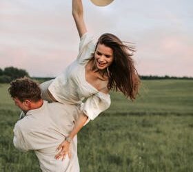   Aşk  Olsun / Burcu Türker