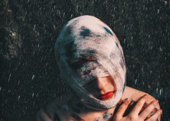 Yara  Kabuğu / Binnaz Deniz Yıldız