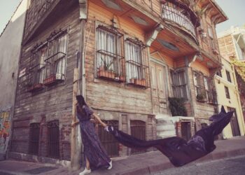 Deli  Selime / Hacer Taner Bulut