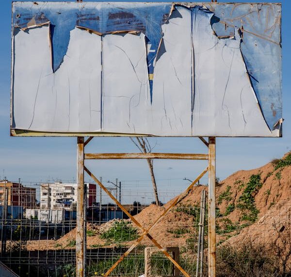 Adım Münevver / Gamze Erhan