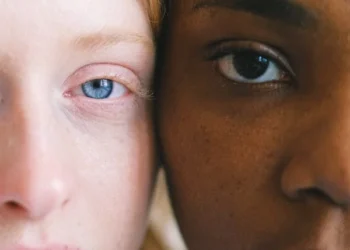 İnceden İnceye Dertleşme / Neşe Cerit