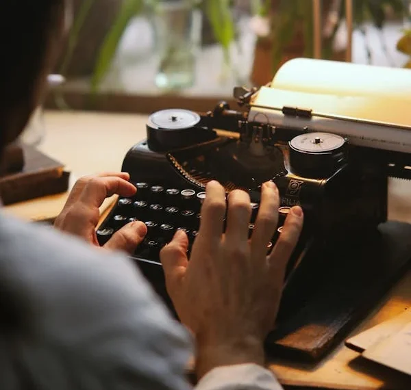 Bir Şairin Hayat Şiiri / Sibel Kertik