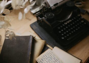 Hazan Değmişti Aşka / Duygu Çilingir