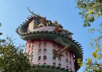 Bade Sultan İle Mestan / Hacer Taner Bulut