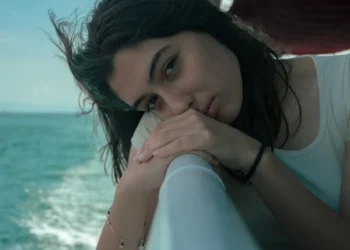 Memnu Kalmış Birinin Özleminde Sana / Galip Uçar