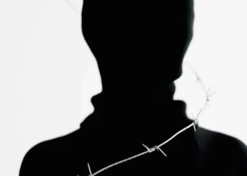 İnsan ve Yasaklar / Figen Günlü