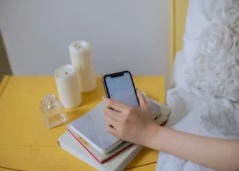 Köpüklü Hikaye / Serap Alsirt