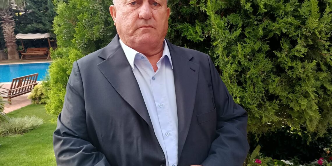 Sert Rollerin Sempatik Oyuncusu Tayfun Sav ile Söyleşi / Betül Fırat