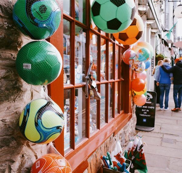 Pötikare İçinde Pötikare / Şevin Semiz