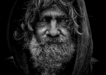 Bir Adam Ki / Zafer Korkmaz