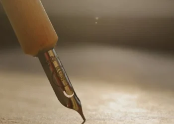 Hüzün Islığı / Nursel Çamcı