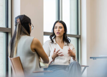 Kendimizi İfade Etmenin Önemi / Elif Duy