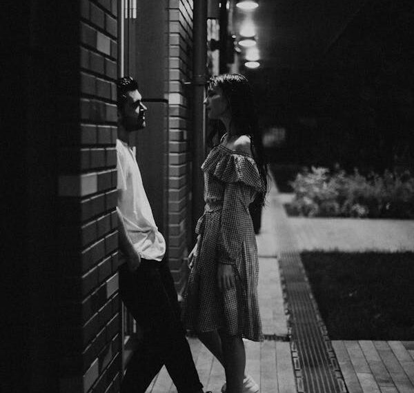 Geceden Çaldım Bir Katre Bakışlarını / Zümrüd-ü Sabah