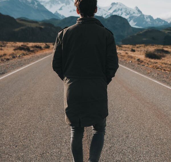 Düz Vatandaş / Ali Kemal Alagöz