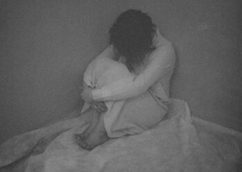 Rabbime Sms – Hayvan Gibi Bir Çaresizlik / Ağıt Destan