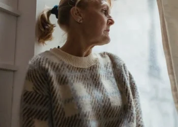 Müebbet Yalnızlık / Yıldız Karaca