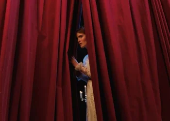 Perde Açılıyor mu, Yoksa Kapanıyor mu? / Hasan Ali Çölük