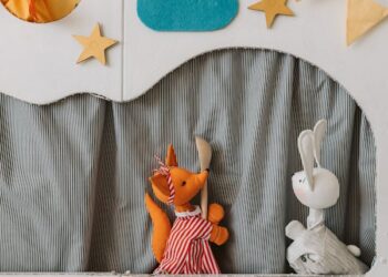 Çocuklar Ninniyle Değil Ağıtla Büyüdü / Neslihan Ağrı