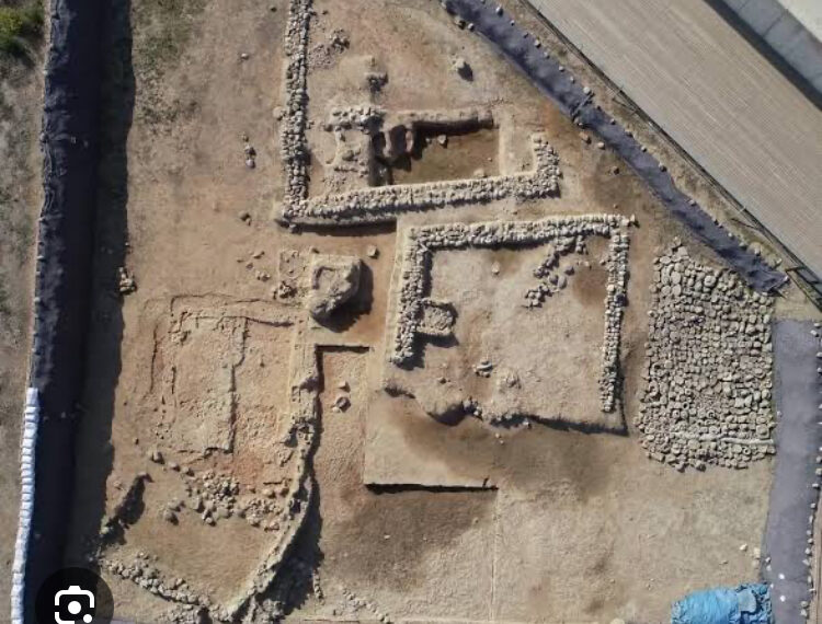 Höyük / Ozan Çaylak