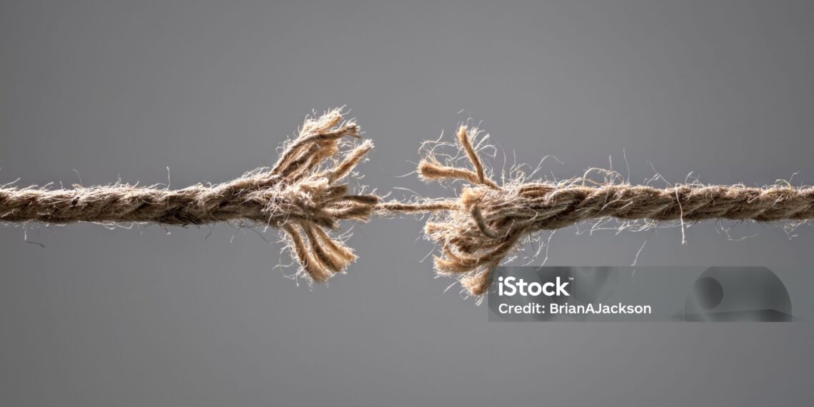 Güçsüz / Yiğit Mete Han