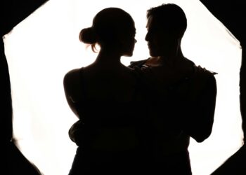 İlk  Tango / Umut Varlı