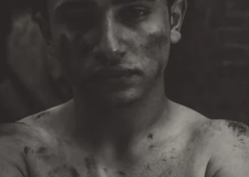 Siyah Beyaz Şiirler / Kevser Yıldızhan