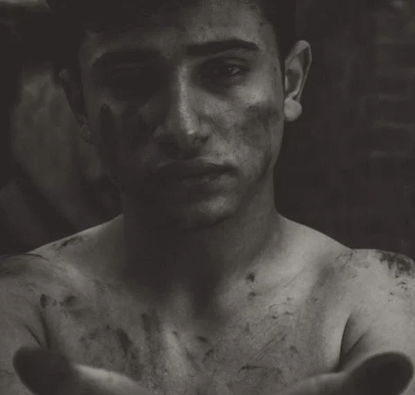 Siyah Beyaz Şiirler / Kevser Yıldızhan