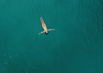 Denize Bıraktım / Galip Uçar