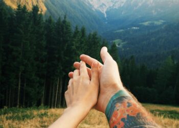 Susmuş Aşk / Sibel Karagöz