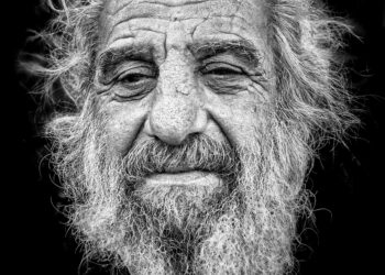 Bize Ne Oldu  / Fatma Bilbiç