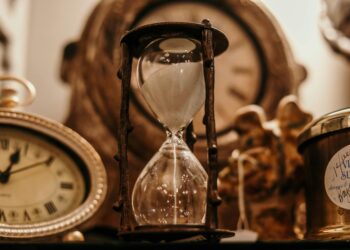 Ayrılıklar Büyümeye / Oğuzhan Külte