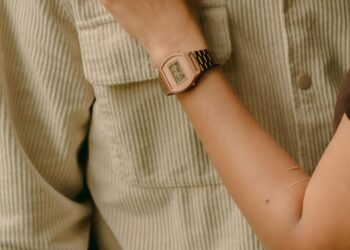 Bir Tek Sen Ol / Sinan Çınar