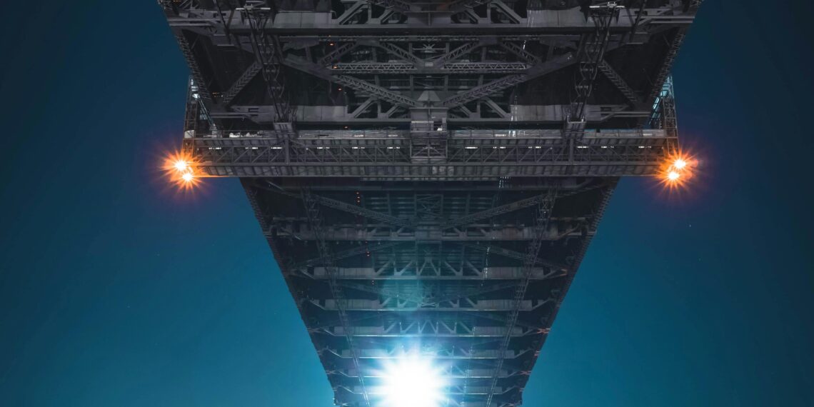 Otogarlar Sabah Uyanır / Ömer Faruk İnce