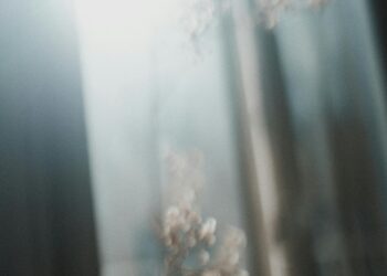 Nihilist / Yıldız Karaca