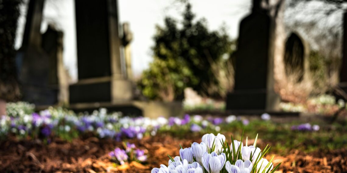 Keşkeler Mezarlığı / Emre Varışlı