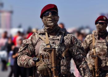 Nuri Melih Bozkurt ve 12 Askerimiz / Çilem Çağrı Çınar