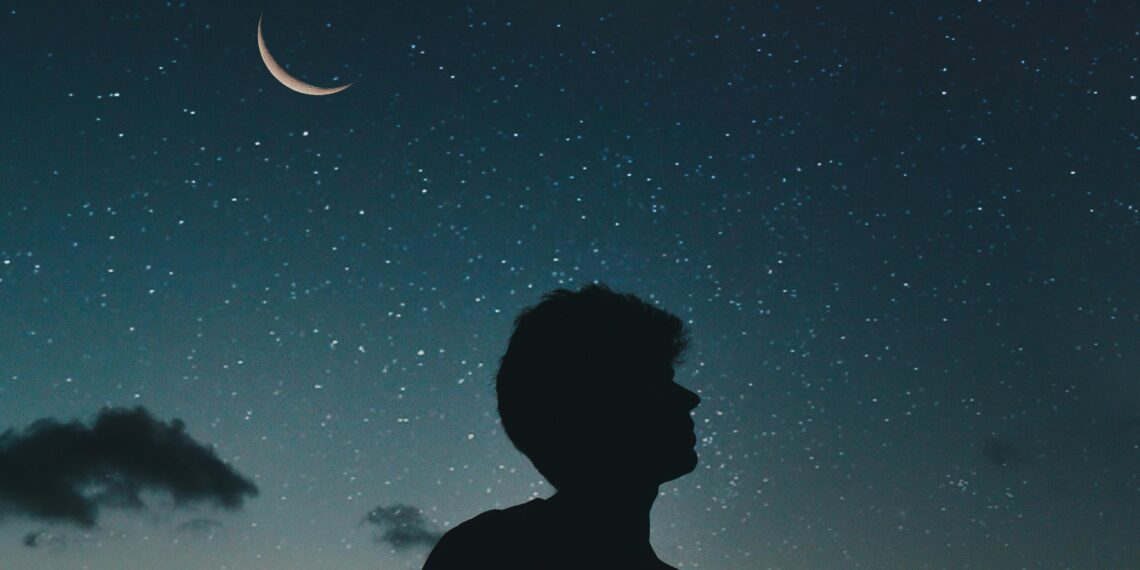 Gölgesiyle Yüzleşen İnsan