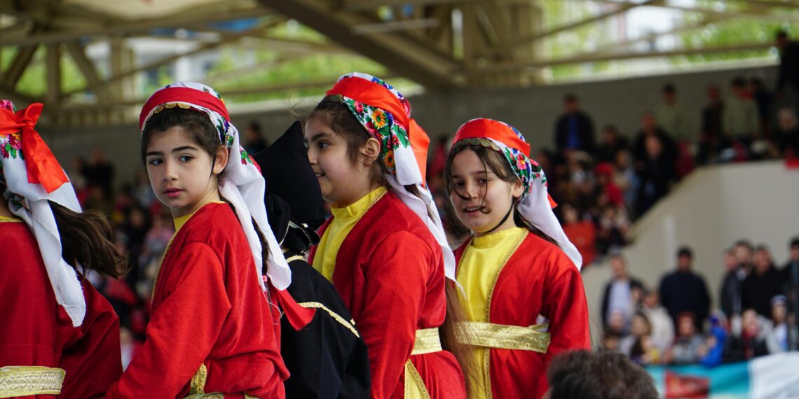 Atam İstedi / Gül Fidan