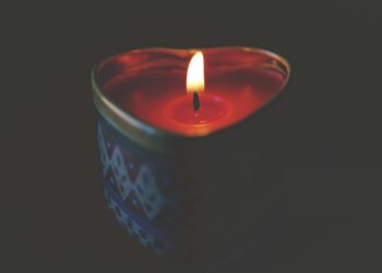 Neyleyim bir ömür? / Eylül Yavuz