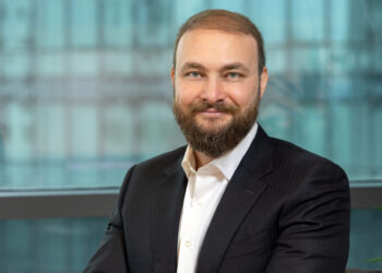 “Sonsuzluğun Eşiği: Baran Saldanlı ile Varoluşun Derinliklerine Yolculuk”/ Serpil Meriç