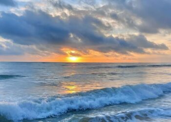 Daha Önce Hiç / Esra Sönmez