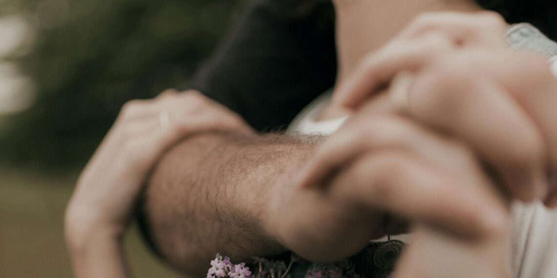 Sevdan Çıkmaz Bedenden / Ali Gürler