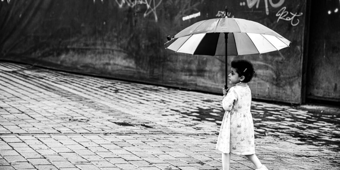 Zamanın Sesinden / Ayşe Aydın