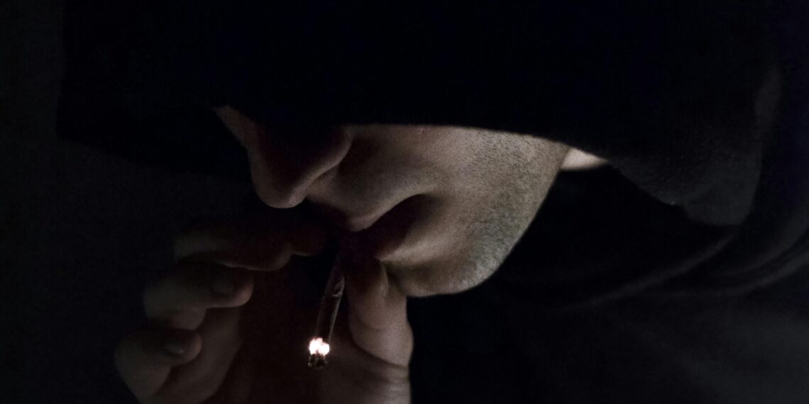 Evhamlı Gece / Cemhan Gözüaçık