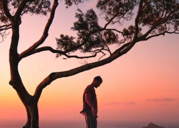 İthaf / Sümeyra Çelik