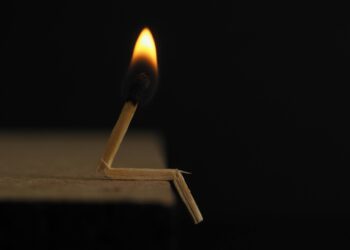 İlk Defa / İsmail Aydemir